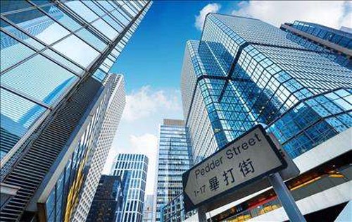 香港写字楼市场租金全线下跌;资本价值持续下降