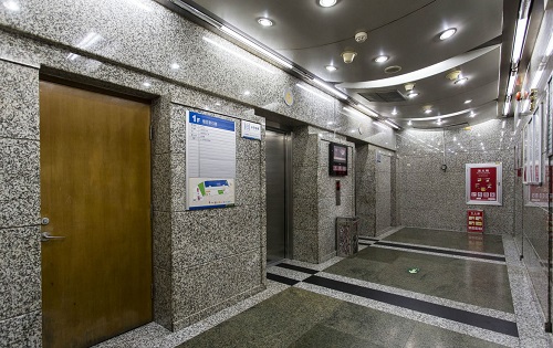 海龙大厦电梯