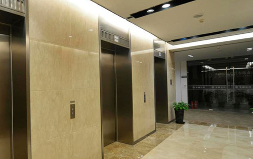 新华保险大厦电梯