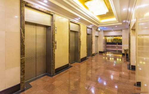 二十一世纪大厦电梯